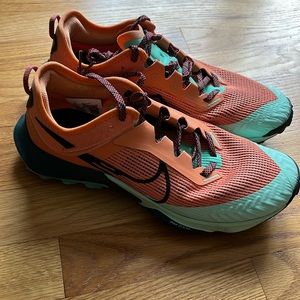 Nike Terra Kiger 8 trail running shoes
